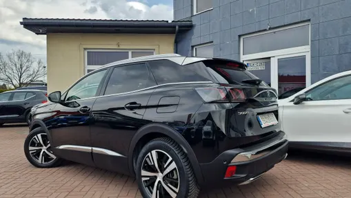 PEUGEOT 3008 -
