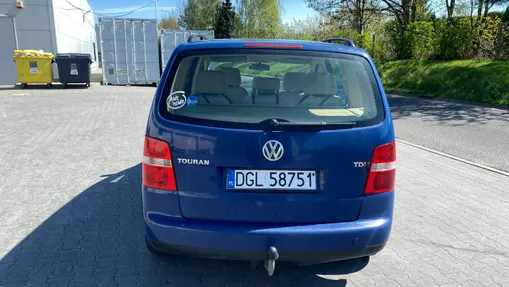 VOLKSWAGEN Touran -