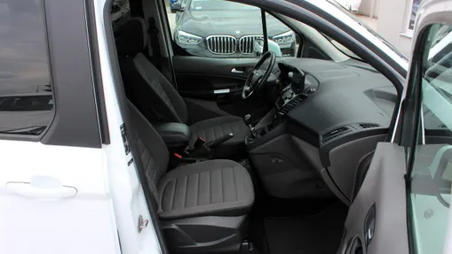FORD Tourneo Connect -