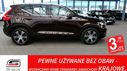 VOLVO XC40 -