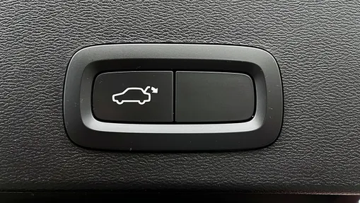 VOLVO XC40 -