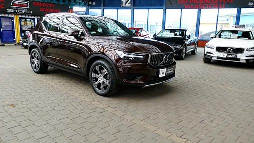 VOLVO XC40 -