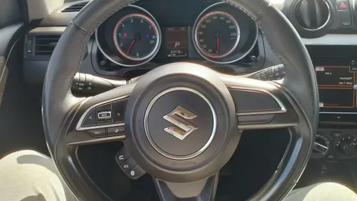 SUZUKI Swift -