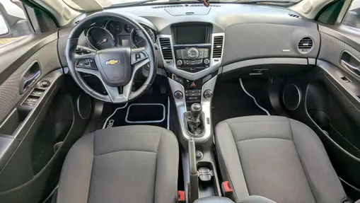 CHEVROLET Cruze -