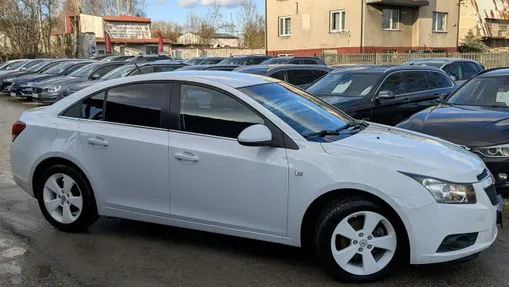 CHEVROLET Cruze -