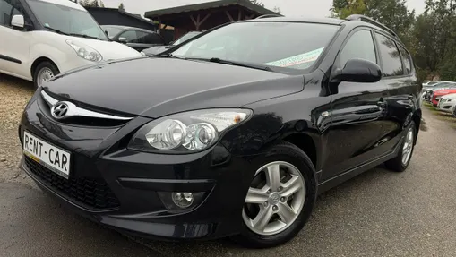 HYUNDAI i30 -