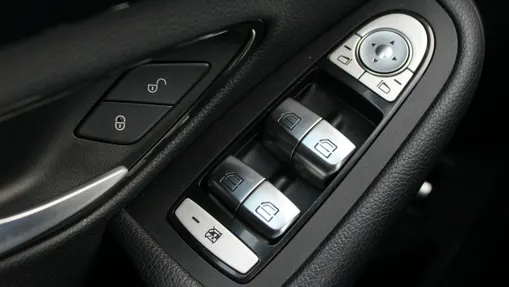 MERCEDES-BENZ C Klasa -