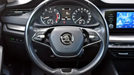 SKODA Octavia -