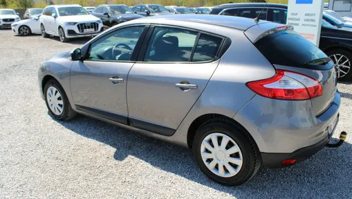 RENAULT Megane -