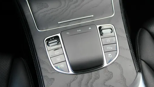 MERCEDES-BENZ GLC -