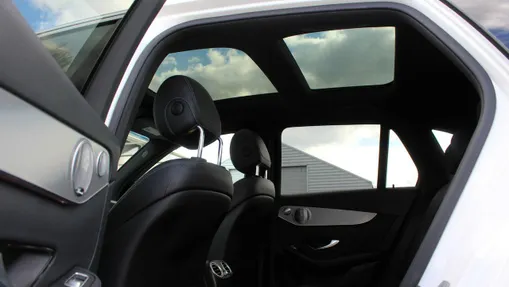 MERCEDES-BENZ GLC -