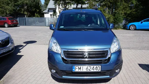 PEUGEOT Partner -