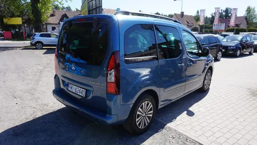 PEUGEOT Partner -