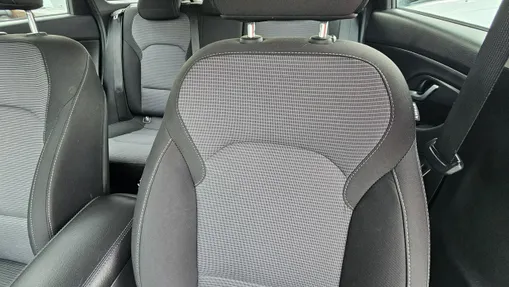 HYUNDAI i30 -