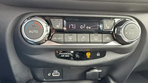 NISSAN Juke -