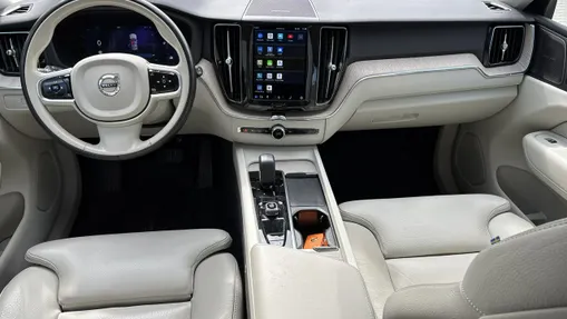 VOLVO XC60 -