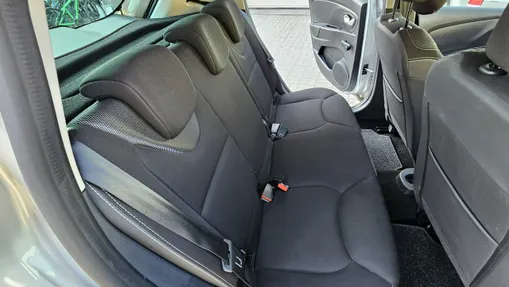 RENAULT Clio -