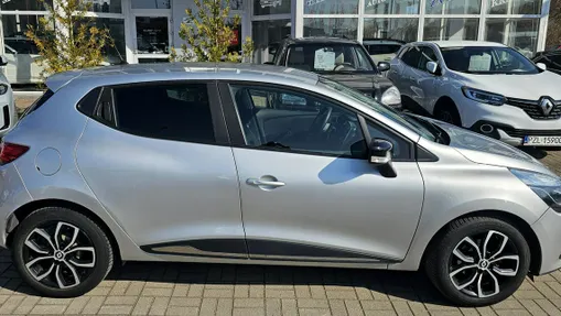 RENAULT Clio -
