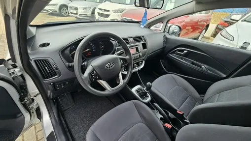 KIA Rio -
