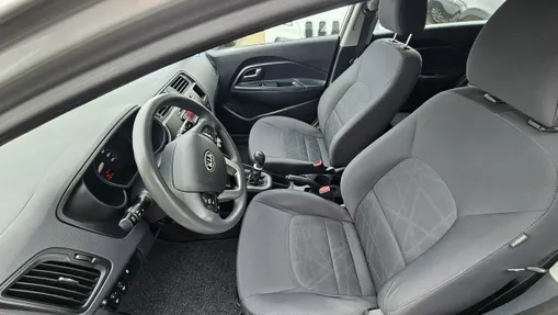 KIA Rio -