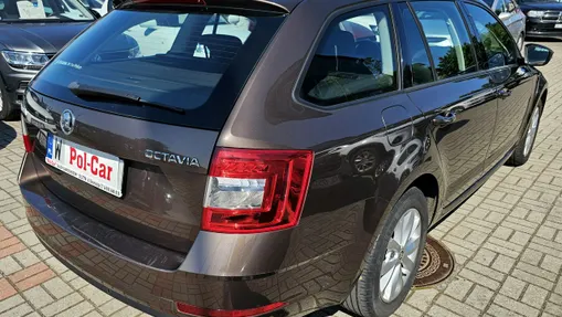 SKODA Octavia -