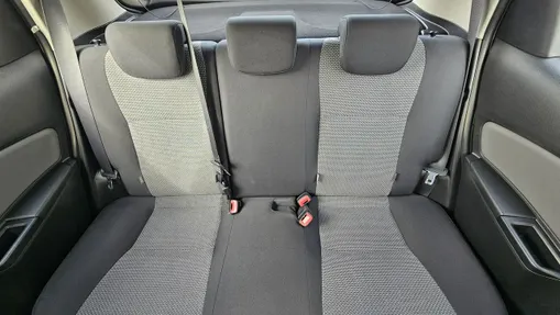 TOYOTA Yaris -