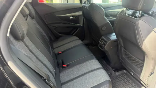PEUGEOT 3008 -