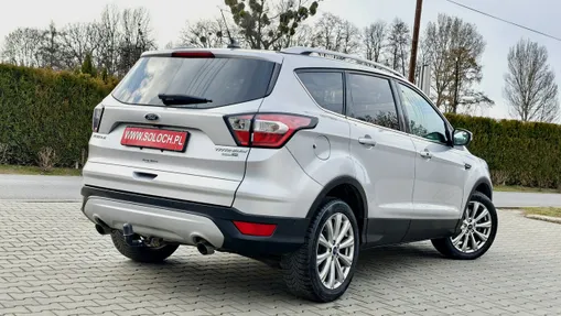 FORD Escape -