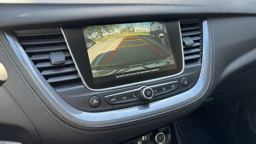 OPEL Grandland X -