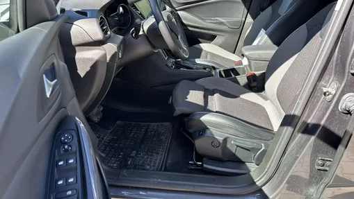 OPEL Grandland X -