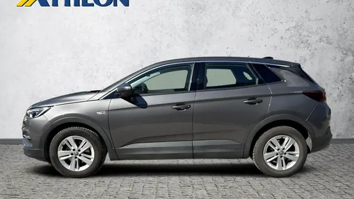 OPEL Grandland X -