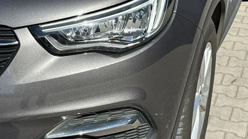 OPEL Grandland X -