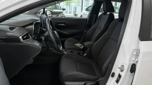TOYOTA Corolla -
