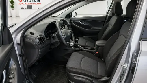 HYUNDAI i30 -