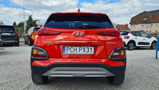 HYUNDAI Kona -