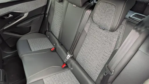 PEUGEOT 3008 -