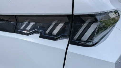 PEUGEOT 3008 -