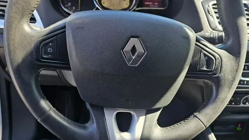 RENAULT Megane -