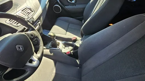 RENAULT Megane -