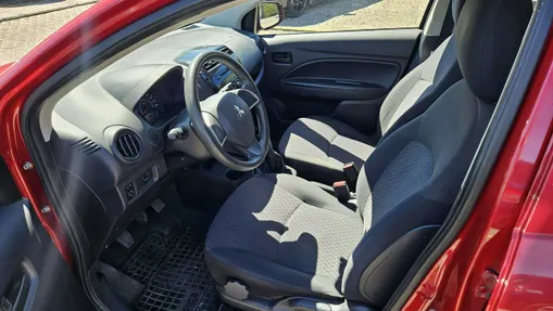 MITSUBISHI Space Star -