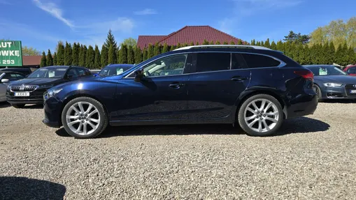 MAZDA 6 -