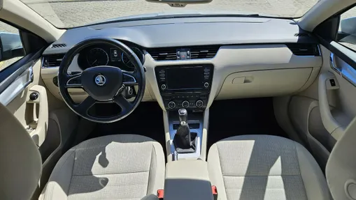 SKODA Octavia -