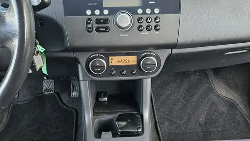 SUZUKI Swift -