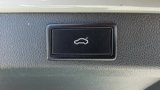SKODA Superb -