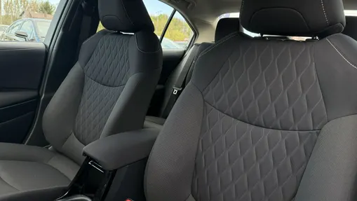 TOYOTA Corolla -