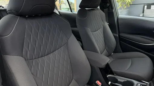 TOYOTA Corolla -