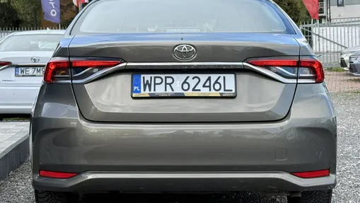 TOYOTA Corolla -