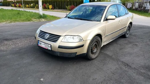 VOLKSWAGEN Passat -