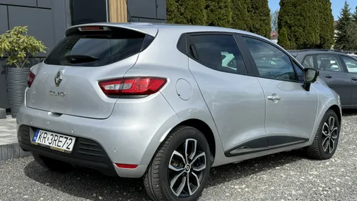 RENAULT Clio -
