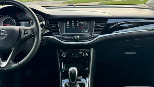 OPEL Astra -
